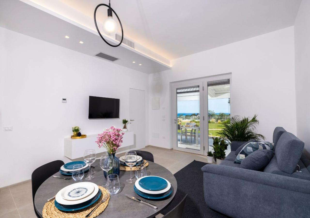 Coppa Carrubo Residenza Apartment Vieste Luaran gambar